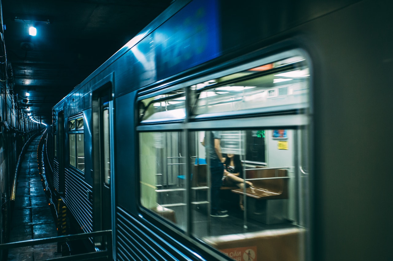 Calor gerado pelo metrô de Londres será utilizado para aquecer 1,3 mil casas Calor gerado pelo metrô de Londres será utilizado para aquecer 1,3 mil casas