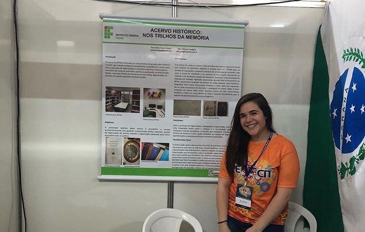 Ana Kozan, estudante do ensino médio técnico no IFPR de União da Vitória (PR), criou vaquinha para viabilizar sua viagem à Colômbia. Foto: acervo pessoal