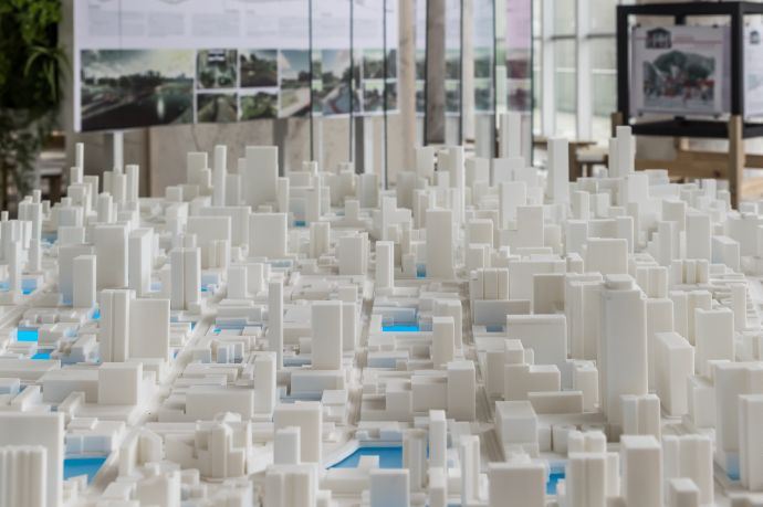 Maquete do centro de Curitiba demonstra que 30% dos terrenos da área é subutilizado atualmente. Foto: Eduardo Macarios/divulgação Maquete do centro de Curitiba demonstra que 30% dos terrenos da área é subutilizado atualmente. Foto: Eduardo Macarios/divulgação