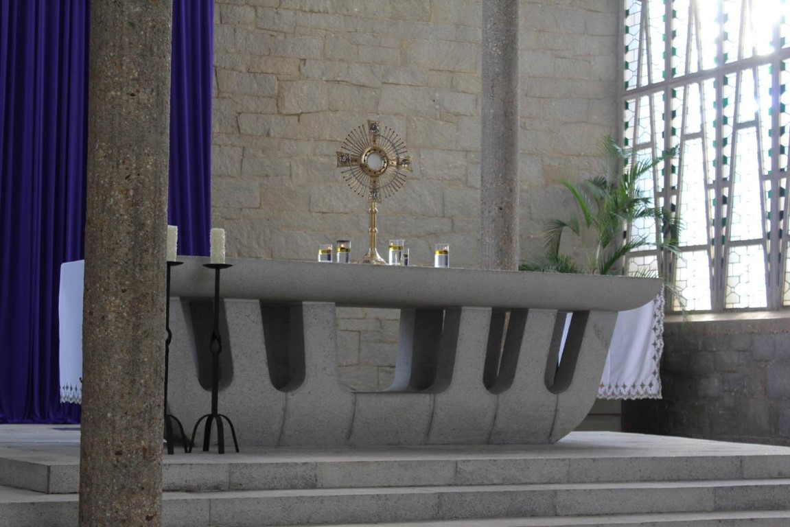 Cidade de SC guarda igreja monumental criada por vencedor do Nobel da arquitetura Cidade de SC guarda igreja monumental criada por vencedor do Nobel da arquitetura