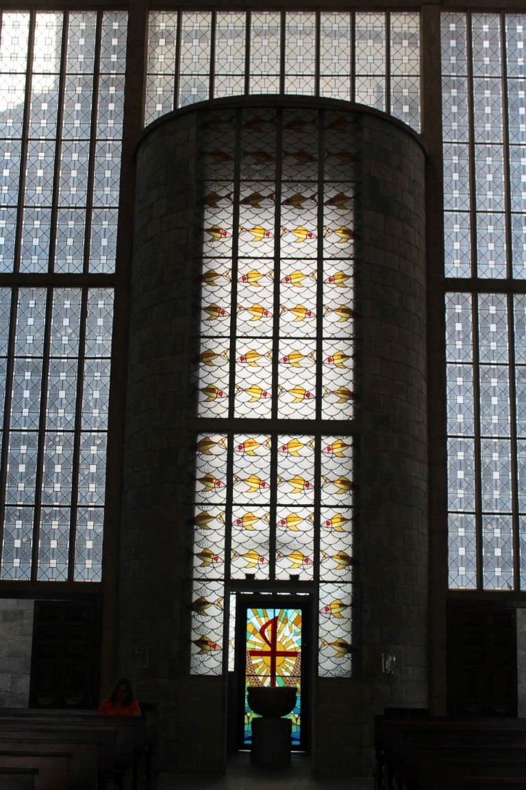Cidade de SC guarda igreja monumental criada por vencedor do Nobel da arquitetura Cidade de SC guarda igreja monumental criada por vencedor do Nobel da arquitetura
