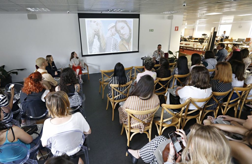 Urbanização e os espaços do futuro em debate em mais uma edição do Sofá da HAUS Fotos: Alexandre Mazzo/Gazeta do Povo