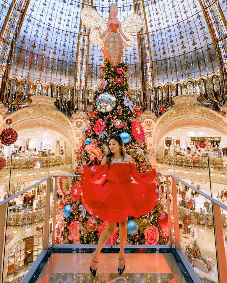 É Natal! Criatividade inusitada marca decoração das vitrines pelo mundo É Natal! Criatividade inusitada marca decoração das vitrines pelo mundo