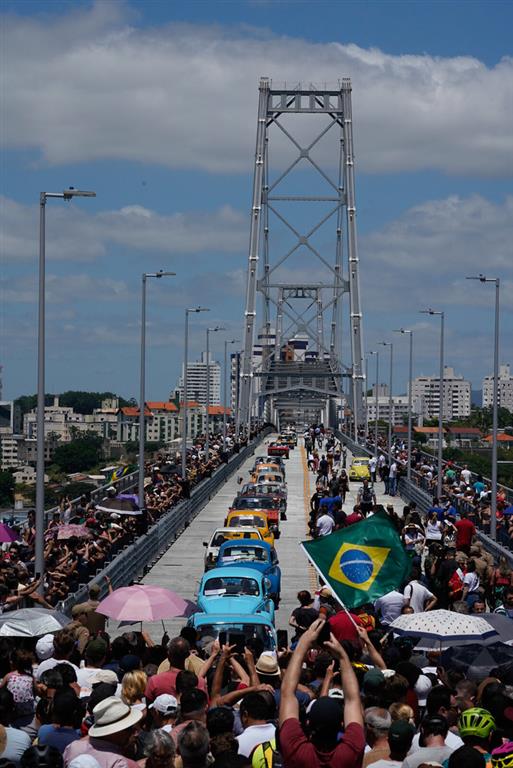 Fechada há 28 anos, ponte cartão-postal de Florianópolis é reaberta com programação especial Fechada há 28 anos, ponte cartão-postal de Florianópolis é reaberta com programação especial