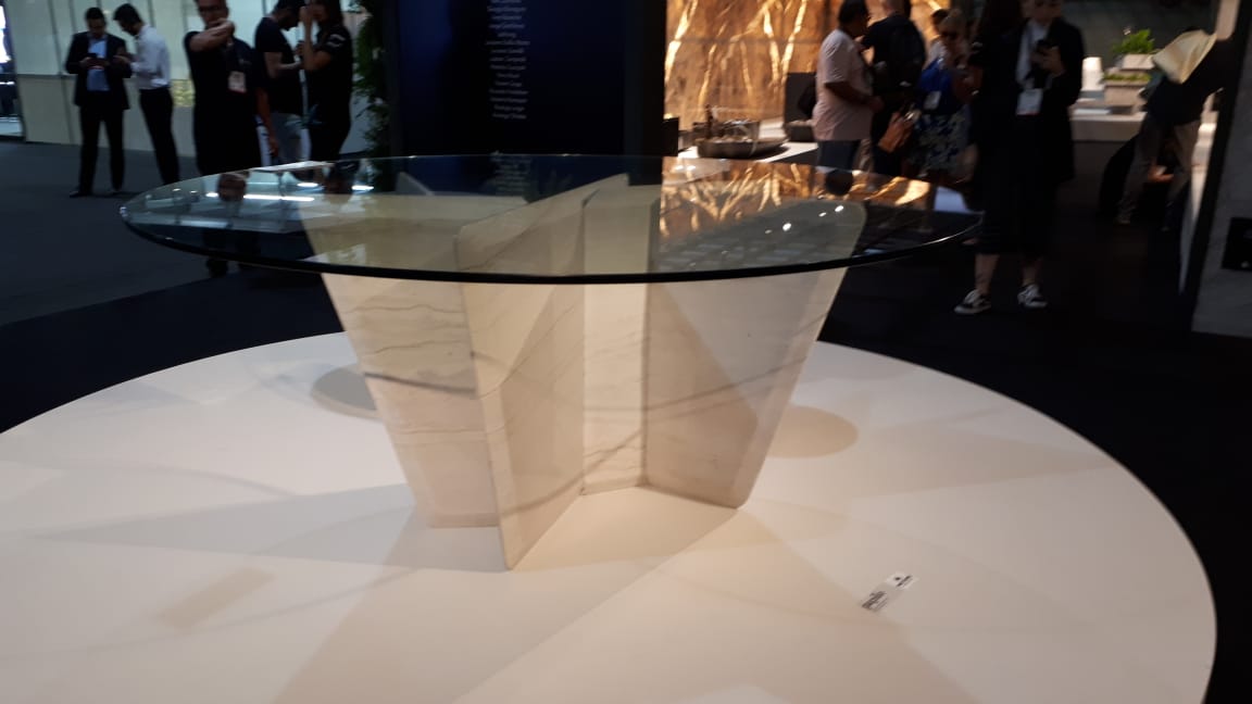 21 peças de design provam que o uso dos mármores vai muito além de pisos, paredes e bancadas 21 peças de design provam que o uso dos mármores vai muito além de pisos, paredes e bancadas