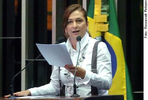 Kátia Abreu: Querem acabar com a propriedade privada!