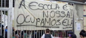 O surto de ocupações fascistas nas escolas