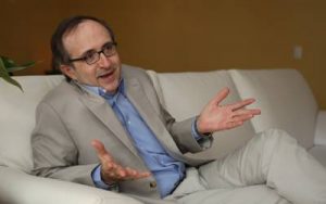 Reinaldo Azevedo, já em casa nova, mira todas as baterias contra a Lava Jato