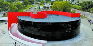 Um memorial na contramão da história
