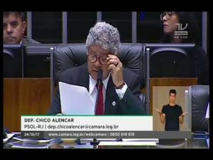 Se o comunismo morreu mesmo, esqueceram de avisar no Brasil