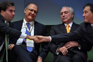 Eleição será um plebiscito entre a revolta popular contra o establishment e o poder da máquina fisiológica