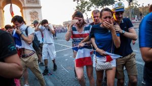 Como ganhar uma Copa e perder um país: França vive cenas de caos após vitória na Rússia
