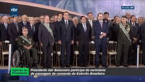 Enquanto ida de parlamentares do PSL a China gera briga na direita, o lobby da caserna opera para desidratar reforma previdenciária