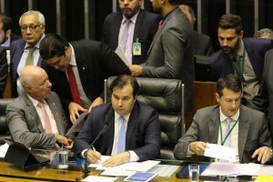 Brasilia DF 18 09 2019 O presidente da câmarados Deputados, Rodrigo Maia, durante sessão do plenario, que analisa o PL 5029/2019 que modifica lei dos partidos e regras eleitorais.foto Fabio Rodrigues Pozzebom/Ag. Brasil