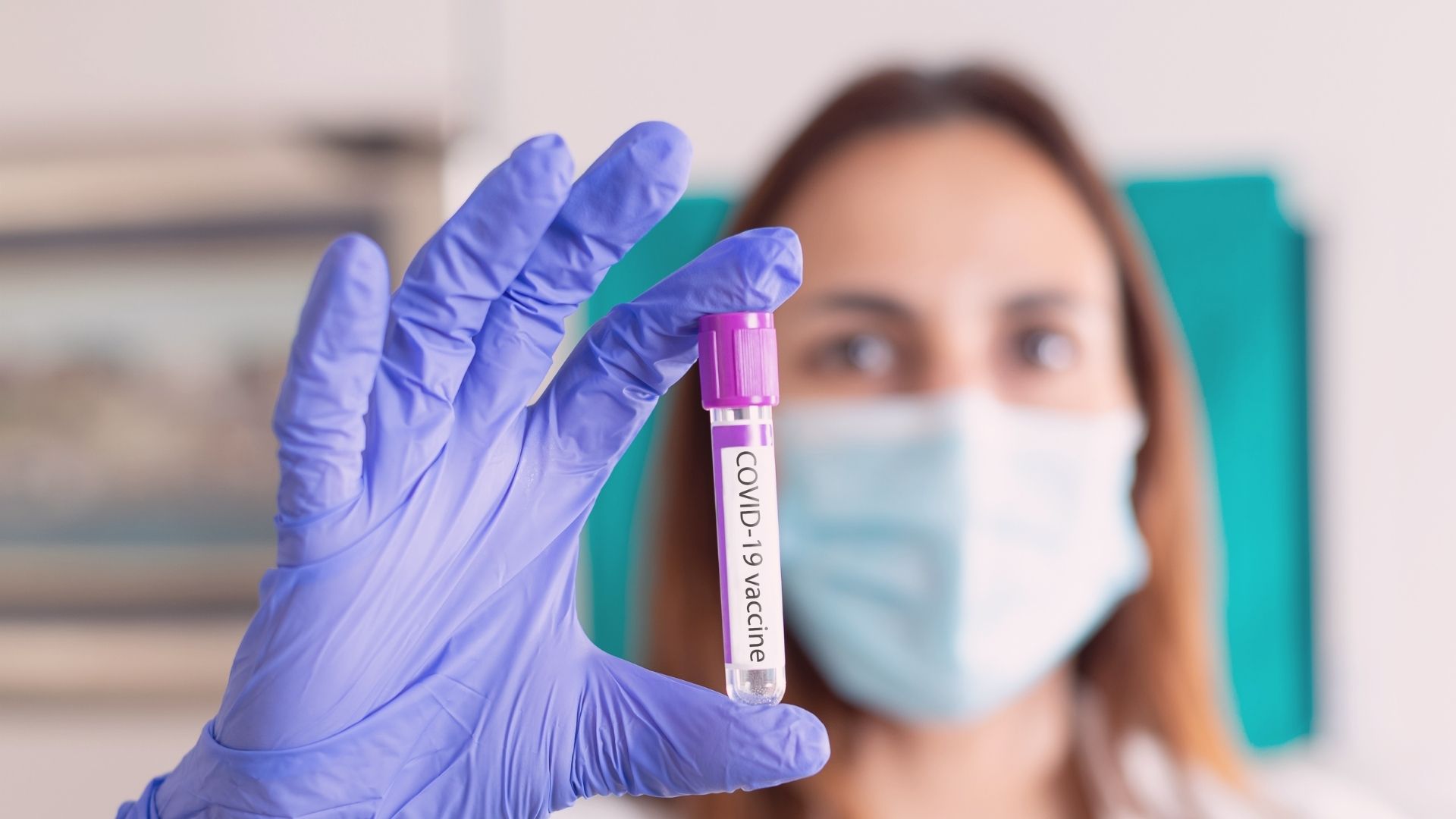 A Anvisa aprovou o uso emergencial de 2 vacinas: conheça os imunizantes de Oxford/AstraZeneca/Fiocruz e Butantan/Sinovac