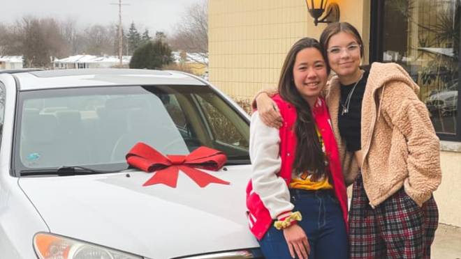 amigas-carro-doação-EUA