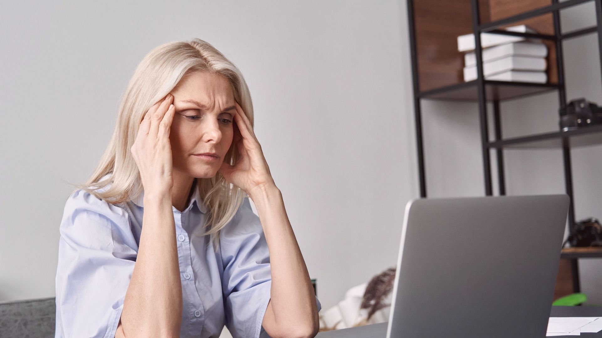 Muitas sofrem durante meses de sintomas persistentes, como fadiga, falta de ar e confusão mental.