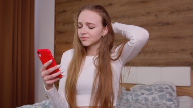 Editar fotos em busca de padrões irreais é rotina entre adolescentes brasileiras Editar fotos para parecer mais bonita tem sido feito por meninas cada vez mais jovens, o que é considerado um mau sinal.