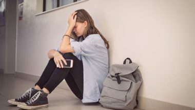 Você tem dificuldade para pedir ajuda? Saiba como vencer esse bloqueio Solicitar ajuda expõe a vulnerabilidade da pessoa e isso faz com que alguns sintam vergonha ou medo de demonstrar impotência.