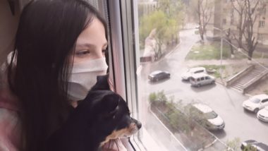 O que é a “síndrome da gaiola” que tem afetado crianças e adolescentes na pandemia A "síndrome da gaiola" se assemelha à agorafobia, que é o medo de ficar em locais que possam dar sintomas de ansiedade.