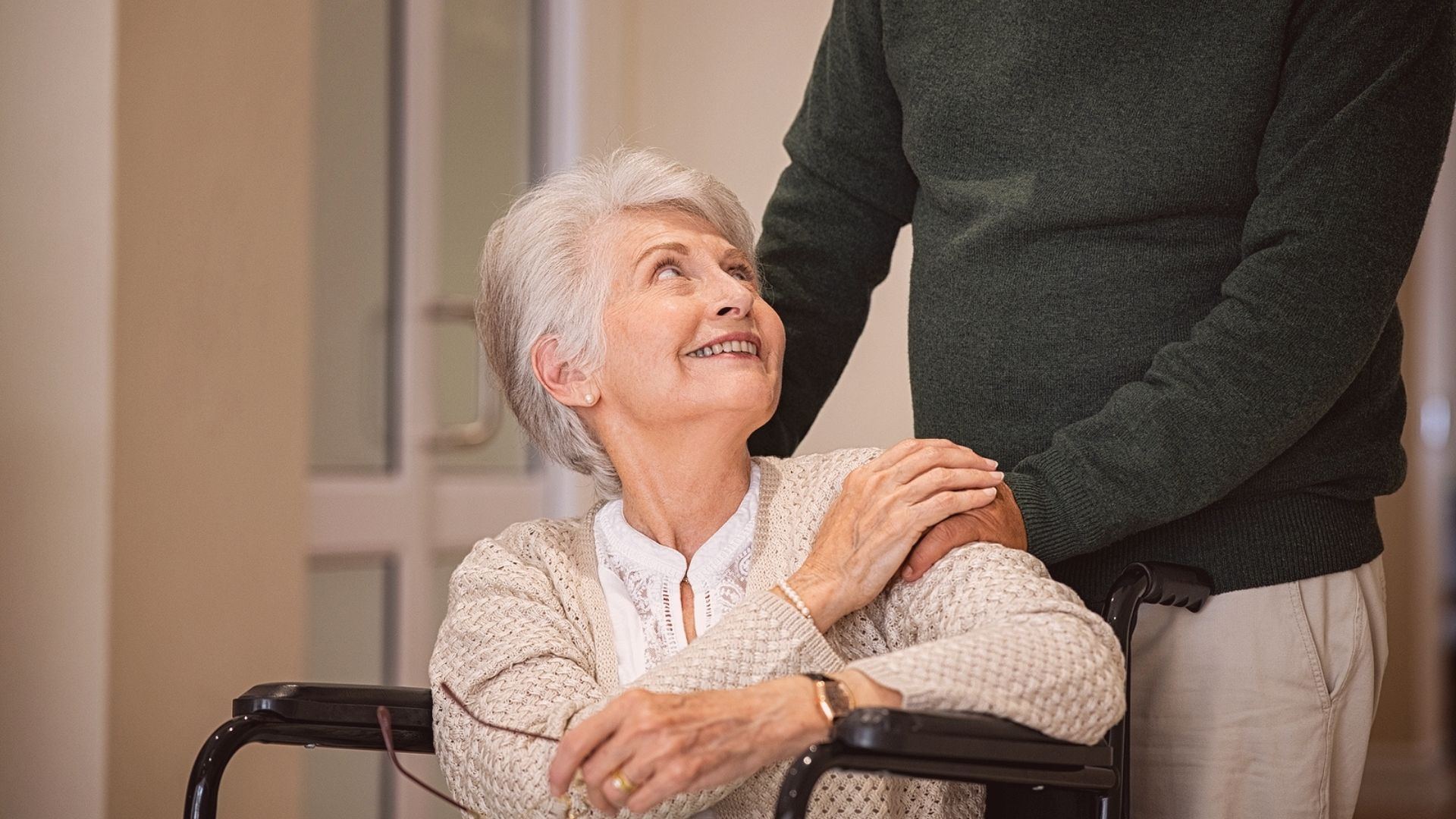 Cuidados passam por questões estruturais e comportamentais, como o incentivo a atividades físicas, por exemplo.