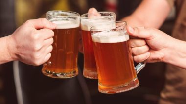 Mais de 740 mil dos casos de câncer em 2020 estão relacionados ao consumo de álcool Pesquisadores calculam que mais de 740 mil novos casos de câncer estejam associados ao consumo de bebida alcoólica no mundo.