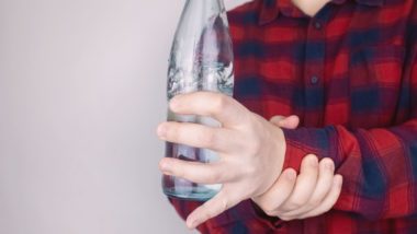 Fraqueza muscular após a Covid-19: o que se sabe sobre mais esse sintoma? Pacientes que desenvolvem a Covid-19 grave podem apresentar, depois da doença, sintomas neuromusculares, como fraqueza muscular