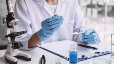 Subvariante BA.2 pode causar doença mais grave que Ômicron, diz estudo japonês Remédios já utilizados, com foco em outro lugar do coronavírus que não a proteína Spike, serão pesquisados agora.