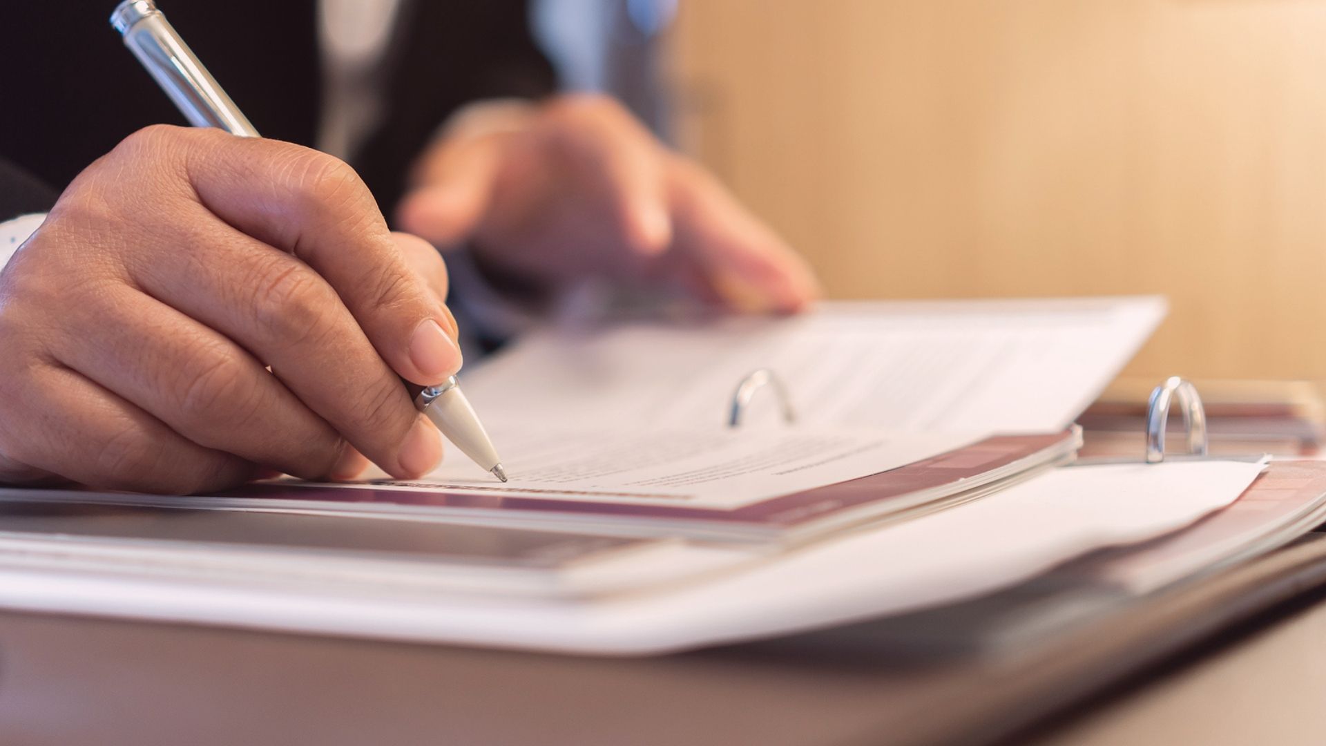 Em um quadro pior, quando a pessoa falece e deixa somente dívidas ou obrigações, é necessário que seja feito um inventário negativo.