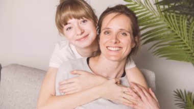 Vantagens de ser mãe de adolescente – sim, elas existem Para enxergar as vantagens de ser mãe e pai de adolescente é preciso ter olhos e mente abertos e livres de rótulos sobre essa fase.