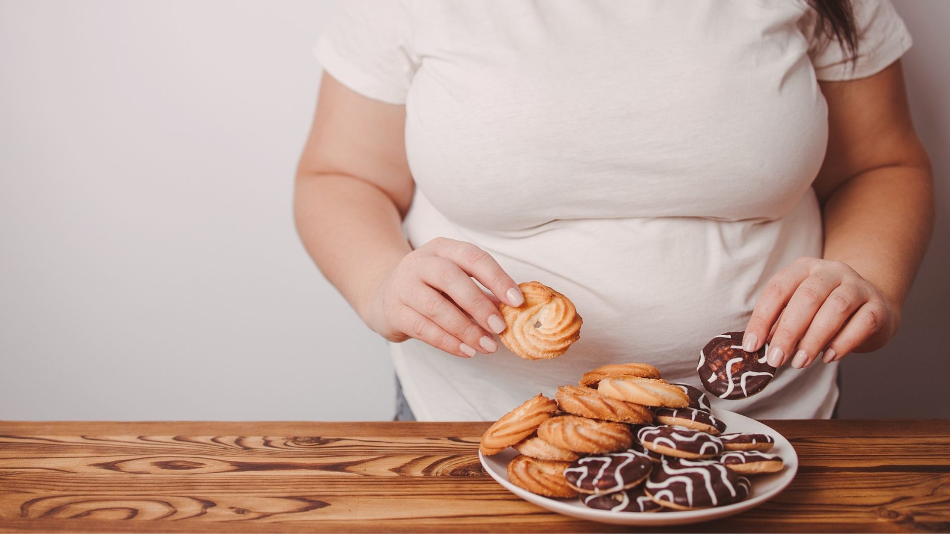 É comum as pessoas confundirem estados de ânimo ou mudanças fisiológicas que decorrem de emoções com fome e saciedade.