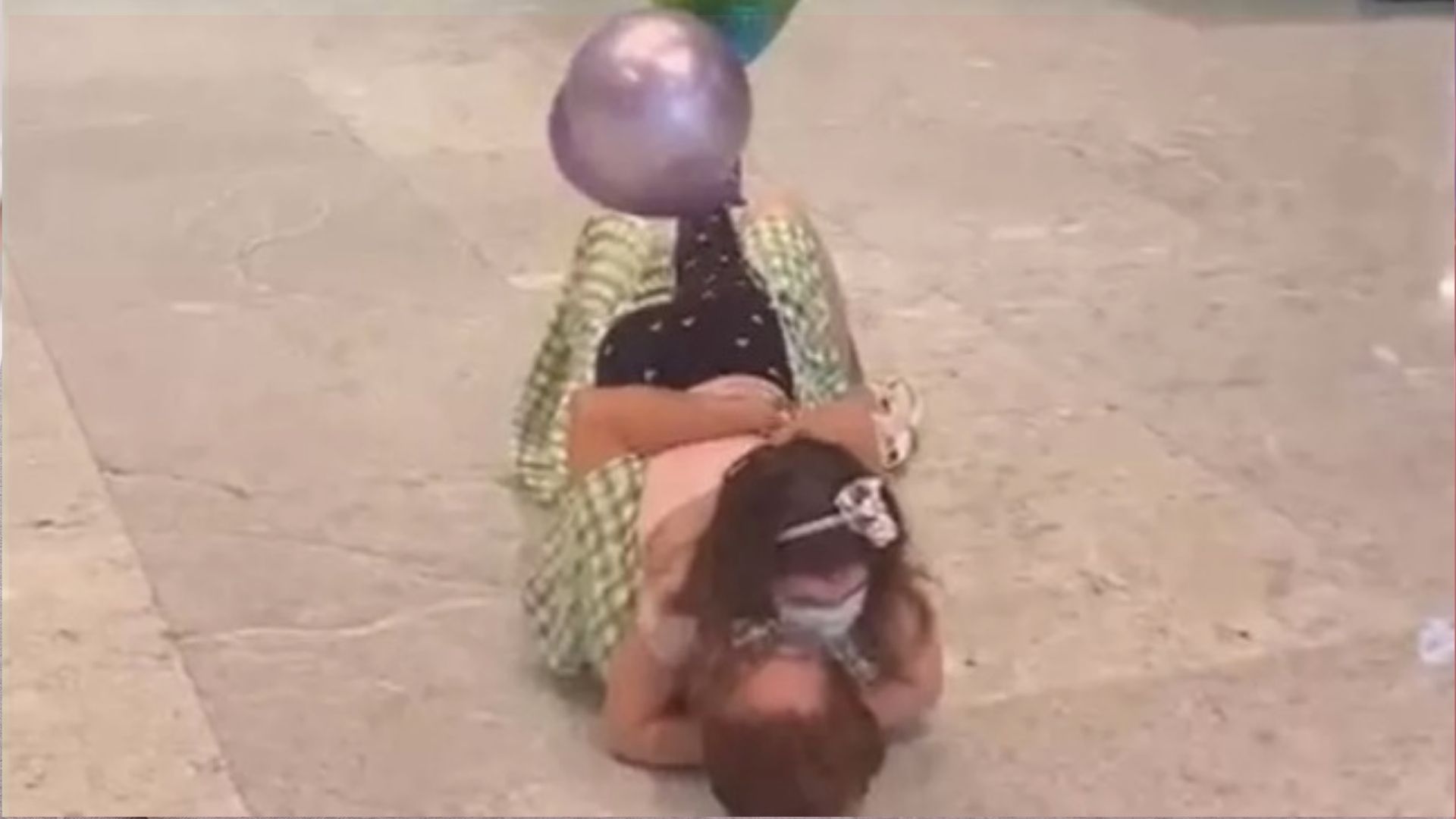 A catarinense Neuza Marcineiro ficou longe da neta por três anos, mas manteve contato frequente pelas redes sociais para continuar presente na vida da menina.