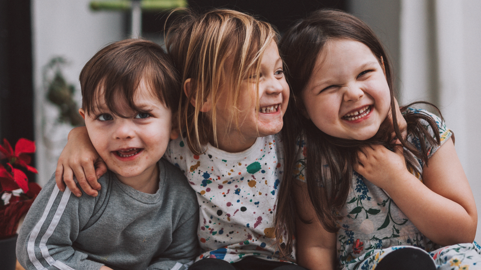 Assim como com qualquer outra minoria social, não é aceitável alguém dizer publicamente que não gosta de crianças.