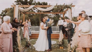 Primeiro beijo no altar: “com a química emocional, a física é consequência” Lindsey e Guilherme optaram pelo namoro de corte, que reserva o contato físico para o casamento, enquanto aproveita o tempo antes disso para conhecer emocionalmente o outro