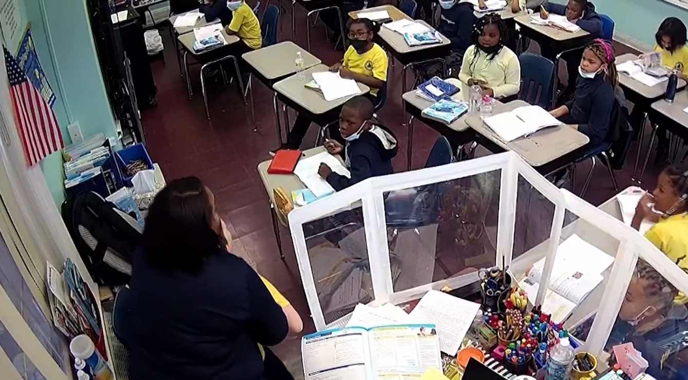 A manobra de Heimilich foi usada recentemente por uma professora que salvou seu aluno de 9 anos, nos Estados Unidos