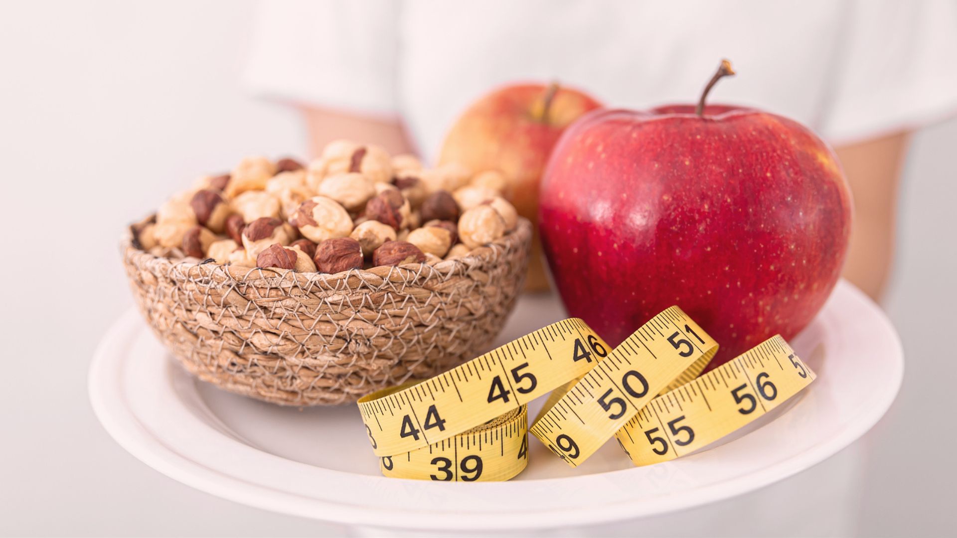 Dietas restritivas podem desencadear transtornos alimentares, como compulsão alimentar, anorexia nervosa e bulimia nervosa.