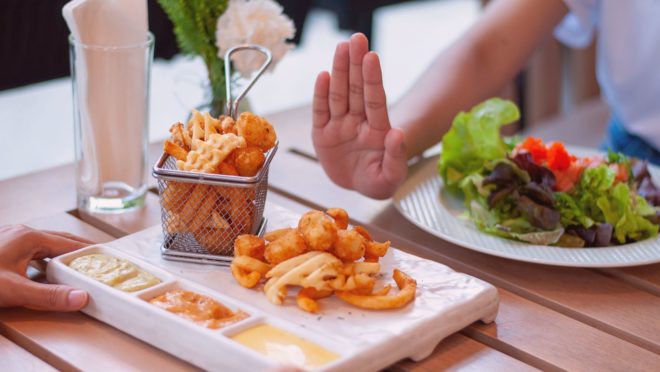 Obsess&atilde;o por alimentos saud&aacute;veis pode gerar desnutri&ccedil;&atilde;o e isolamento social