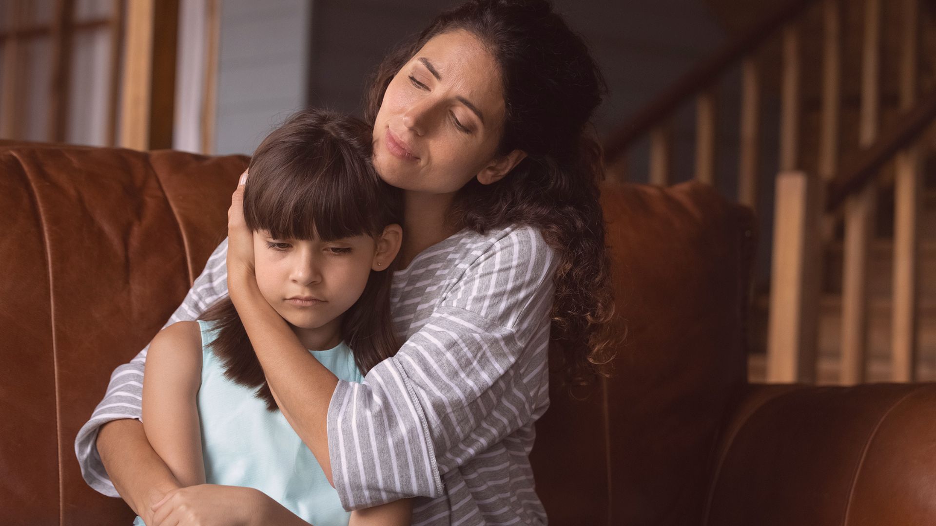 Para minimizar os impactos psicológicos, acolher as vítimas de bullying e cyberbullying é fundamental retomar o diálogo familiar.