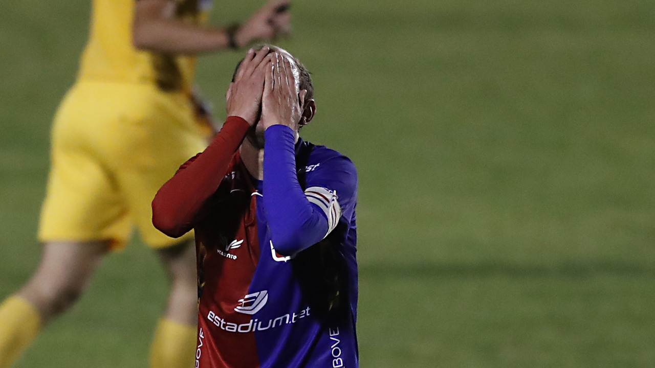 Paraná está em queda livre na Segundona. Foto: Albari Rosa/Foto Digital/UmDois Esportes. Paraná está em queda livre na Segundona. Foto: Albari Rosa/Foto Digital/UmDois Esportes.