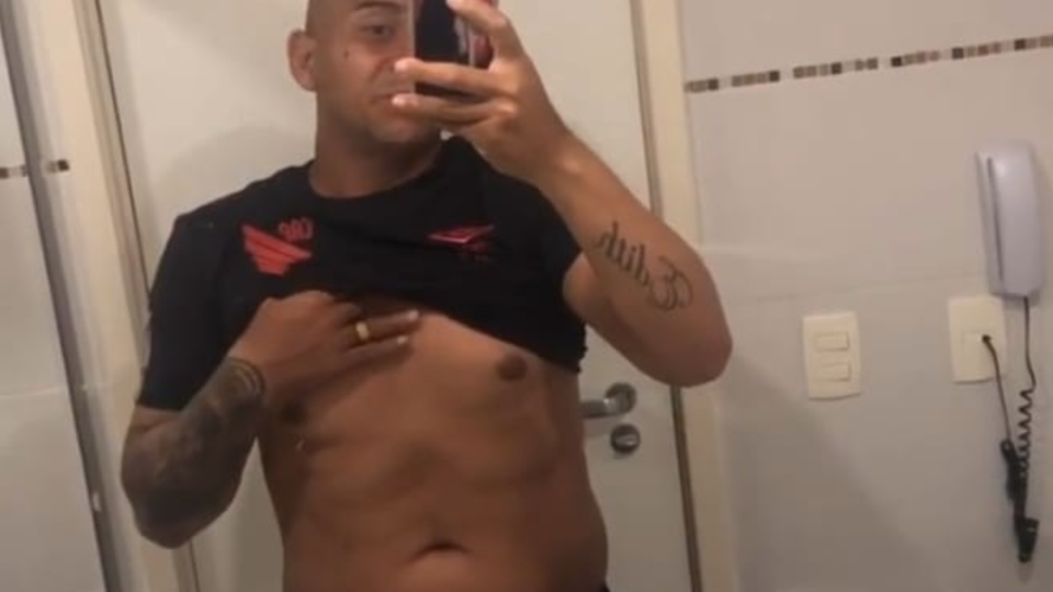 Walter diz que ainda precisa emagrecer: “Meu peso é muito louco” Walter diz que ainda precisa emagrecer: “Meu peso é muito louco”