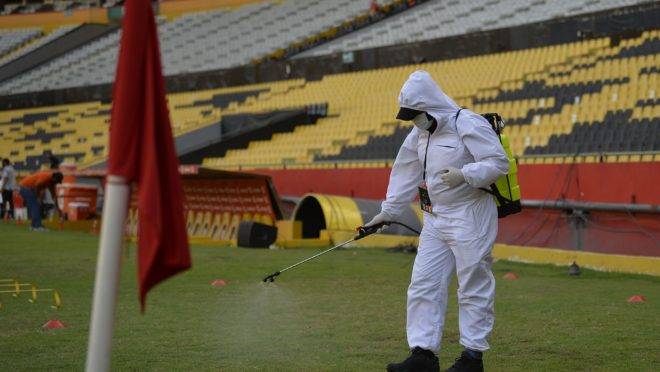 Surtos de coronavírus atrapalharam o Brasileirão. Foto: AFP. Surtos de coronavírus atrapalharam o Brasileirão. Foto: AFP.