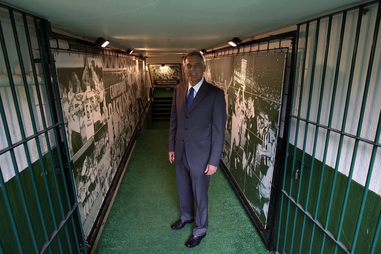 Vilson Ribeiro teve papel de destaque no Coritiba no início da década passada. Vilson Ribeiro teve papel de destaque no Coritiba no início da década passada.