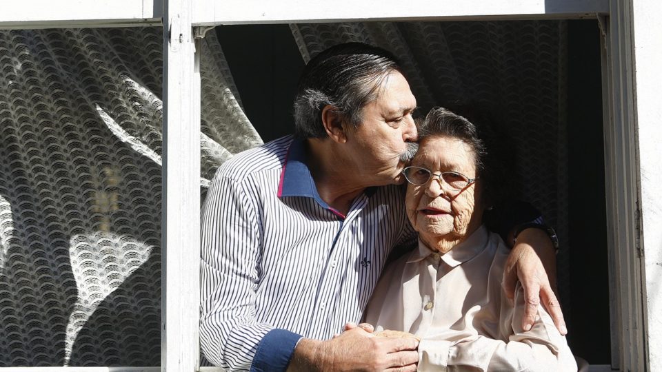 Mãe de Sicupira, Dona Anna morre aos 111 anos em Curitiba Mãe de Sicupira, Dona Anna morre aos 111 anos em Curitiba