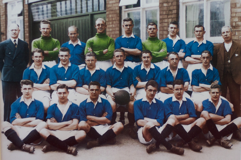 Birminghan FC vice-campeão da FA Cup de 1931. Consegue ver o rosto de um Shelby ali? Crédito: Site oficial do clube. Birminghan FC vice-campeão da FA Cup de 1931. Consegue ver o rosto de um Shelby ali? Crédito: Site oficial do clube.