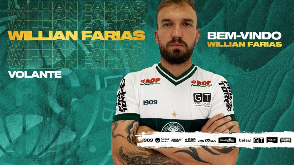 Coritiba anuncia a volta de Willian Farias após sete anos Willian Farias posa com a camisa do Coritiba