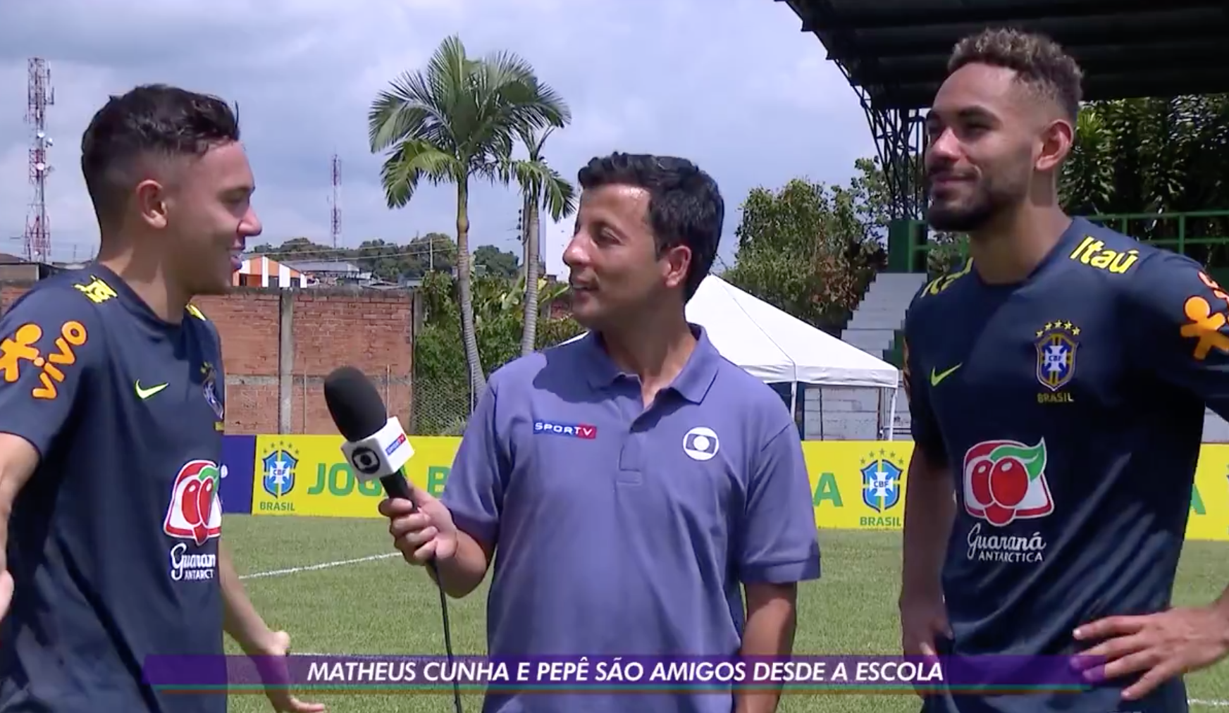Pepê e Matheus Cunha em entrevista na seleção sub-23. Pepê e Matheus Cunha em entrevista na seleção sub-23.