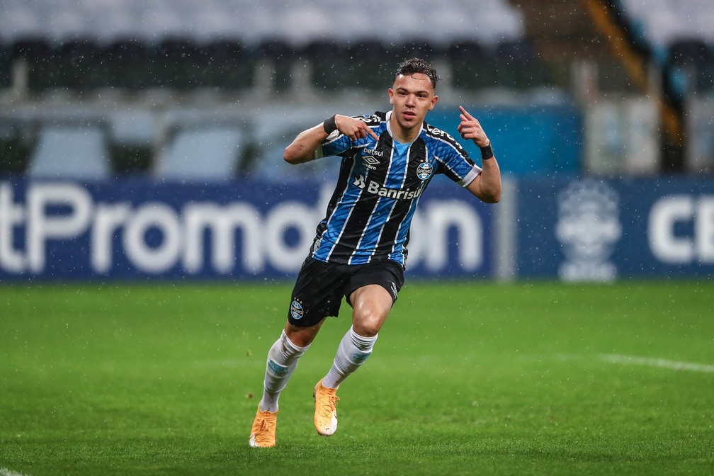 Pepê tem 138 jogos pelo Tricolor, com 31 gols. Pepê tem 138 jogos pelo Tricolor, com 31 gols.