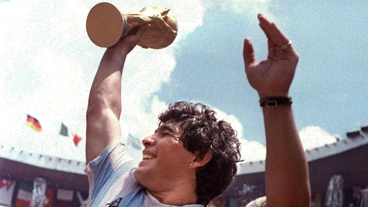 Maradona é o argentino que odiamos amar. Foto: AFP Maradona é o argentino que odiamos amar. Foto: AFP