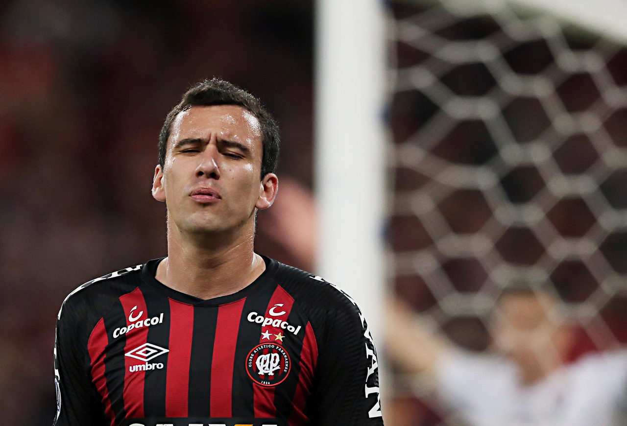 São Paulo renegocia dívida referente à compra de Pablo, ex-Athletico