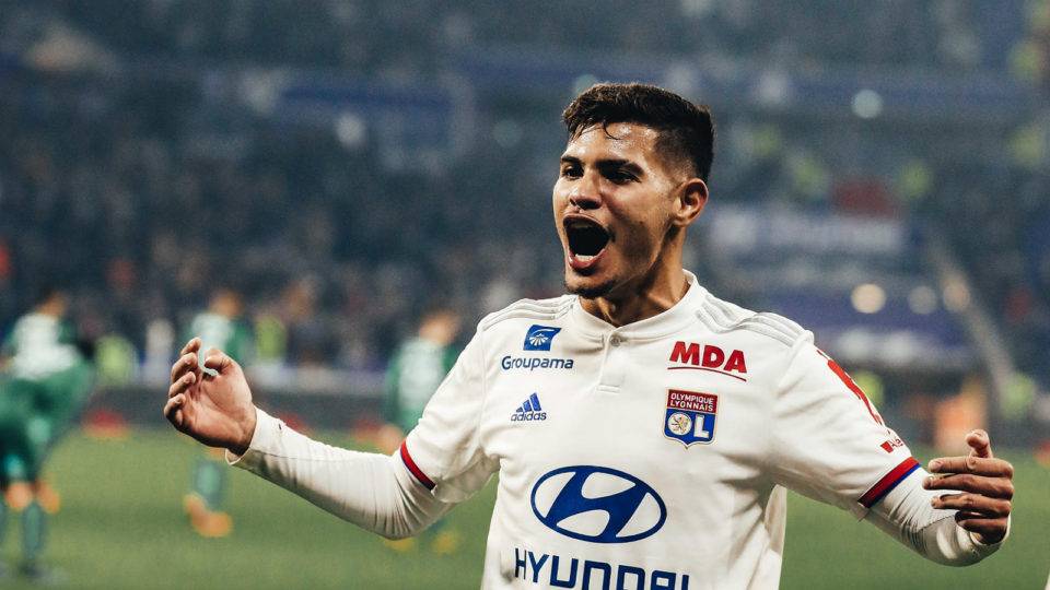 Bruno celebra no Lyon. Foto: Divulgação Bruno celebra no Lyon. Foto: Divulgação